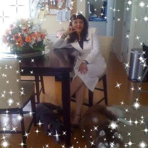 Meet your Posher, Nina